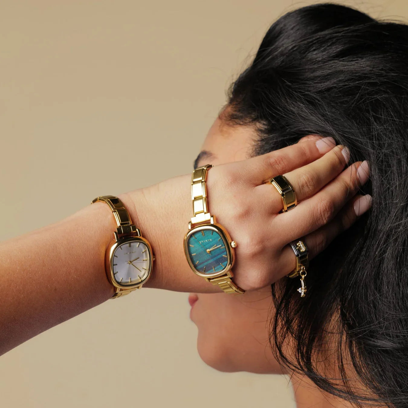 Capri – Kultainen smaragdinvihreällä kellotaululla